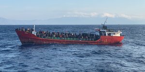 Ευρεία επιχείρηση έρευνας και διάσωσης αλλοδαπών στην ευρύτερη θαλάσσια περιοχή Ανατολικά της Κρήτης