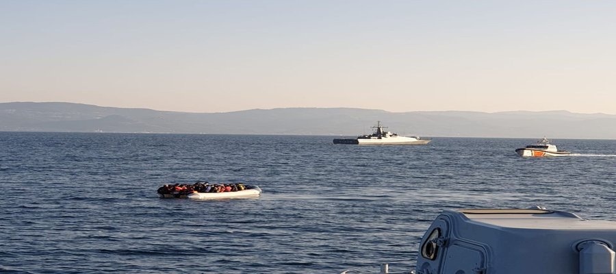 Λέμβος με αλλοδαπούς στο Αιγαίο συνοδεία σκαφών τουρκικής ακτοφυλακής και εντοπισμός της από το Λιμενικό Σώμα – Ελληνική Ακτοφυλακή