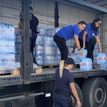 Ανθρωπιστική βοήθεια στους πληγέντες από τις καταστροφικές πλημμύρες στη Θεσσαλία