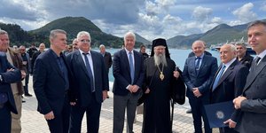 ΒΑΣΙΚΗ ΦΩΤΟ